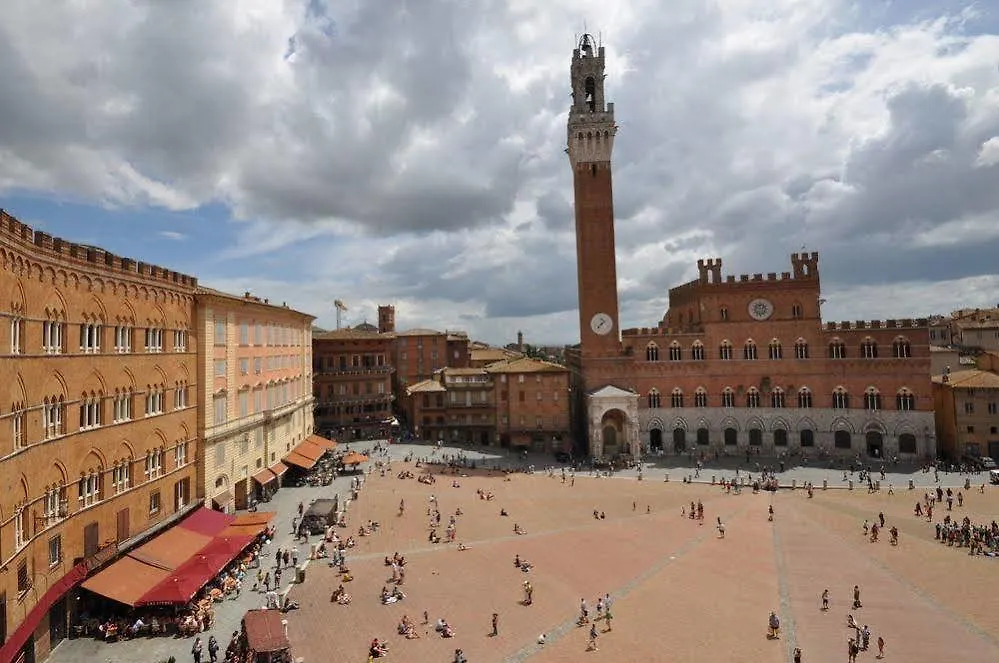 Piazza Del Campo Apartment Siena